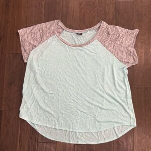 Torrid Short Sleeve Top